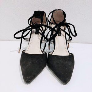 Black ladies pumps